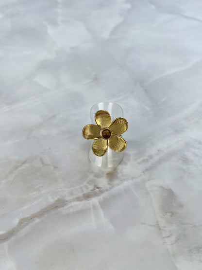 Ring bloem met steentje