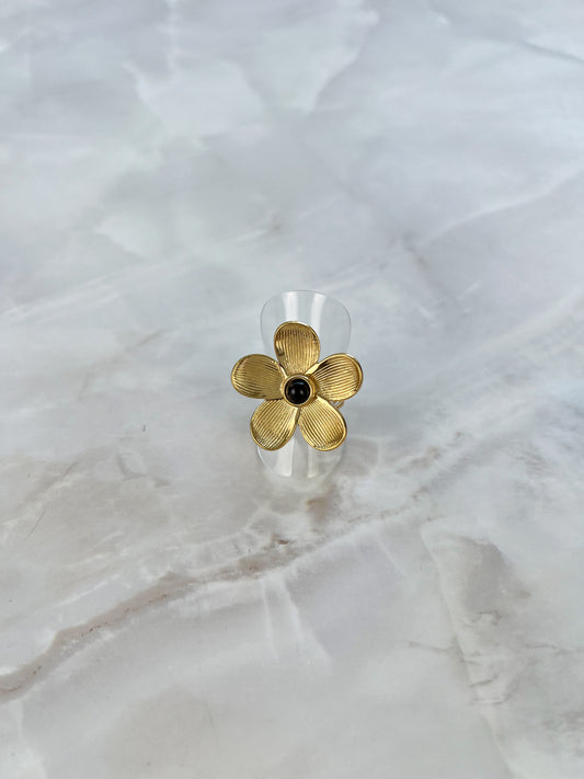 Ring bloem met steentje