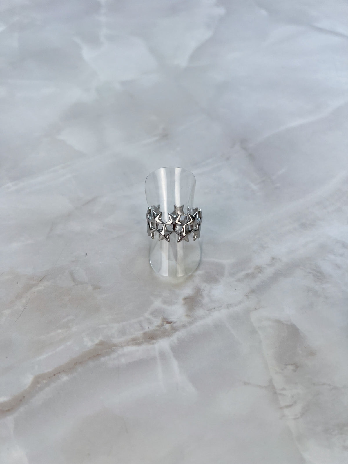 Ring rondom dichte sterretjes