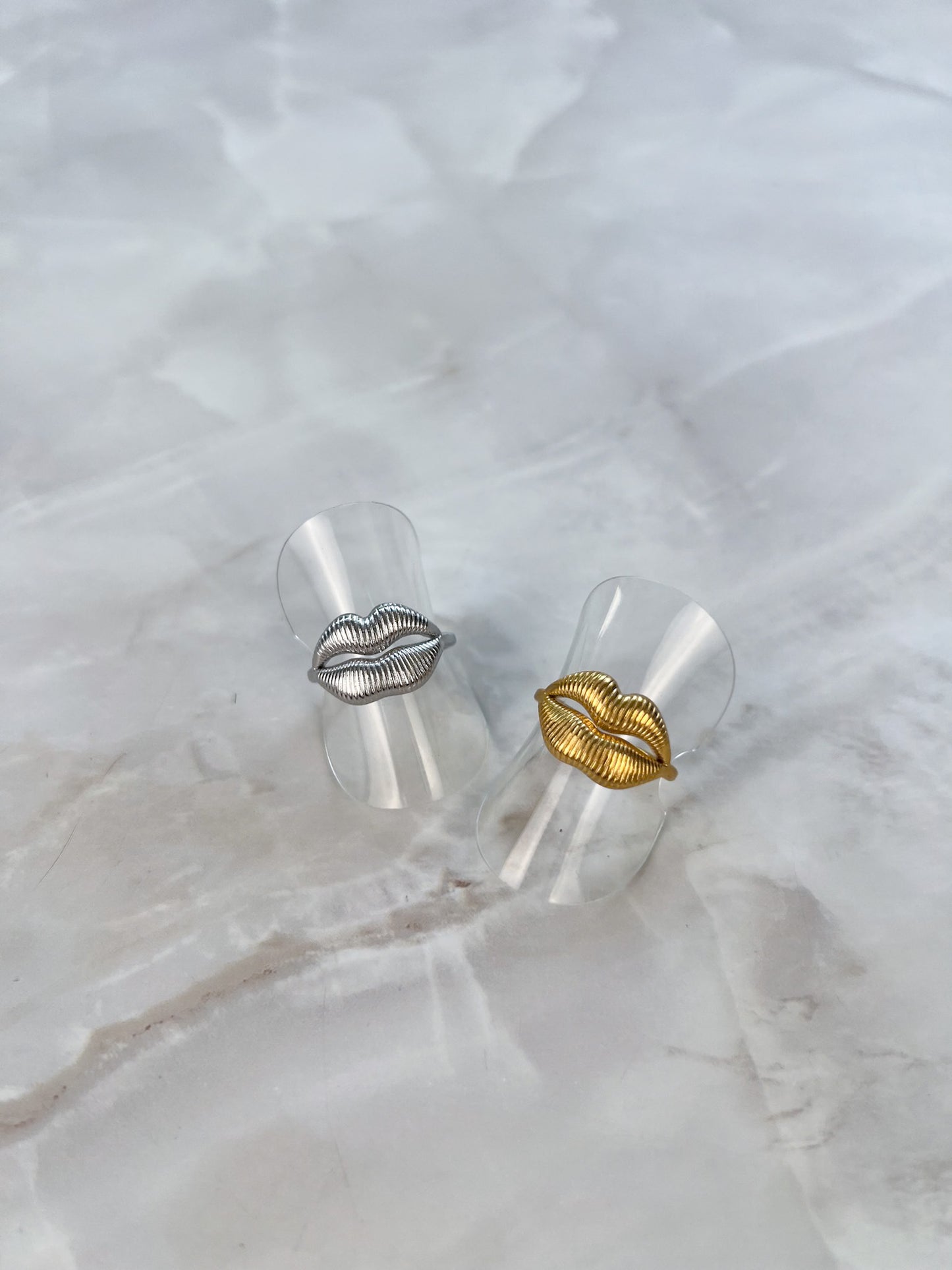 Ring lips