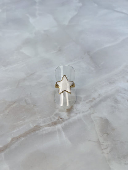 Ring gekleurd sterretje