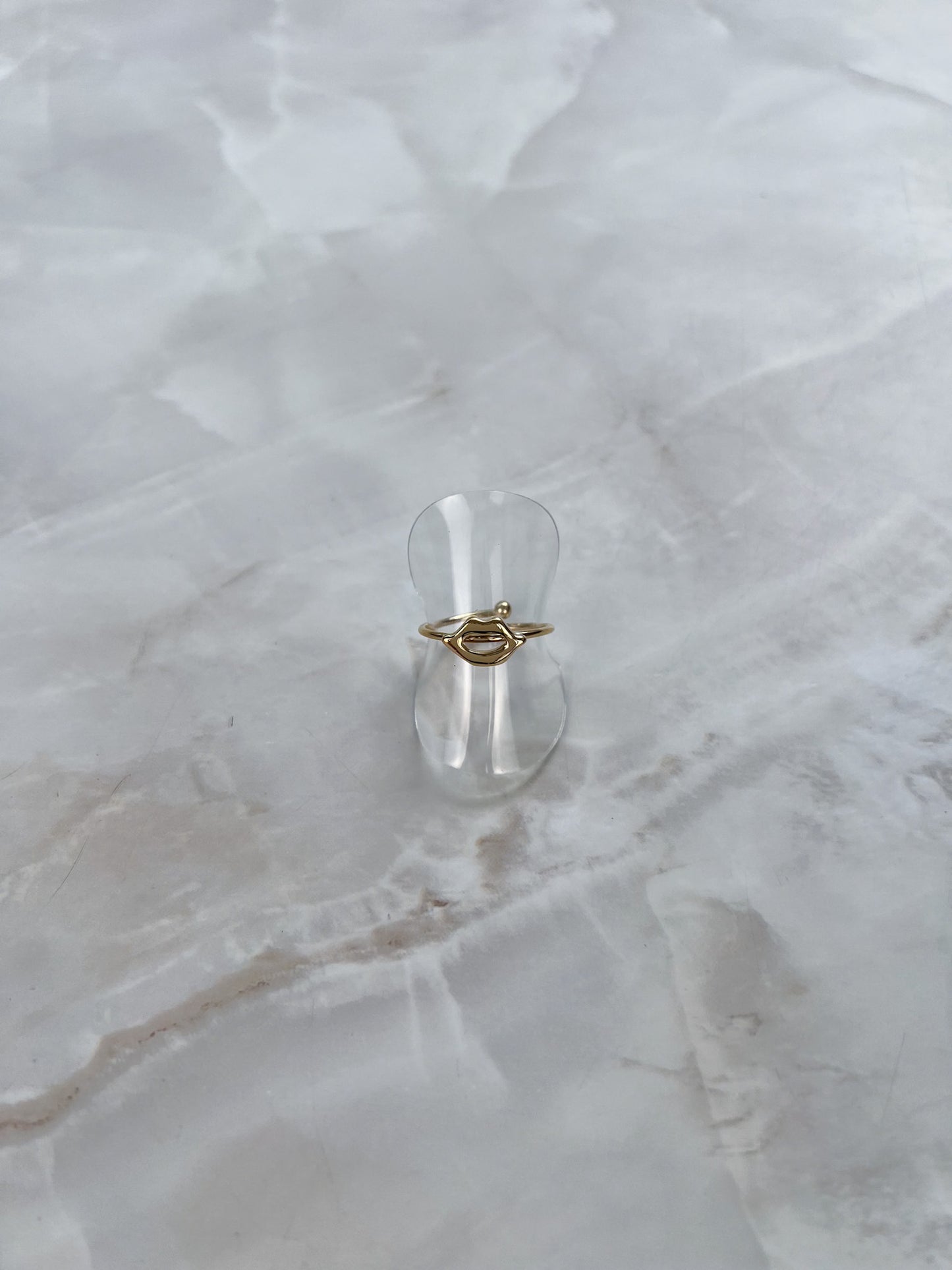 Ring small lips
