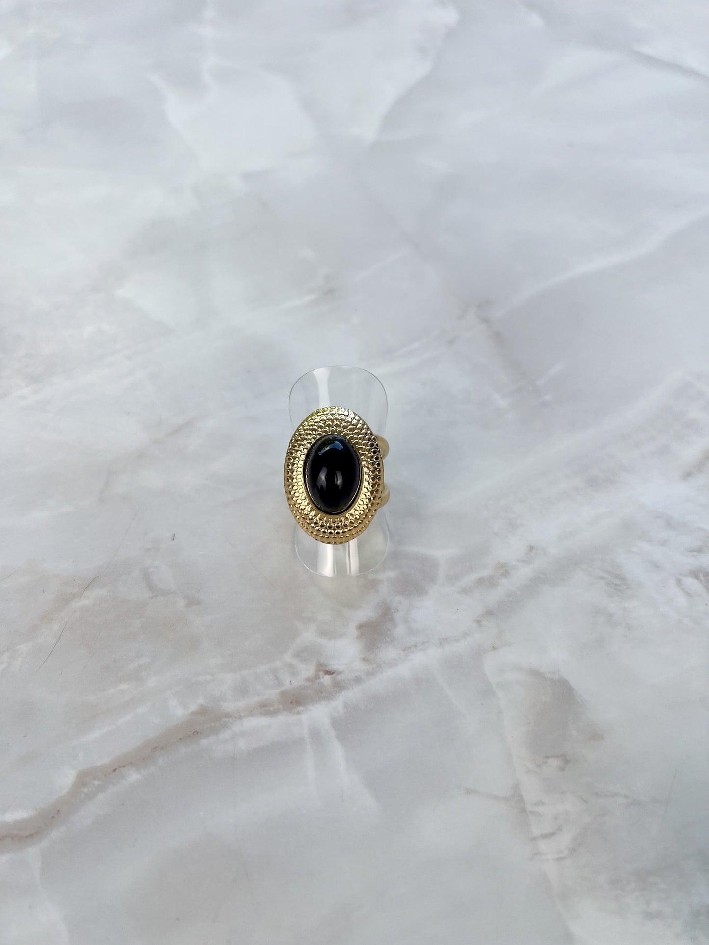 Statement ring ovaal patroon en steen