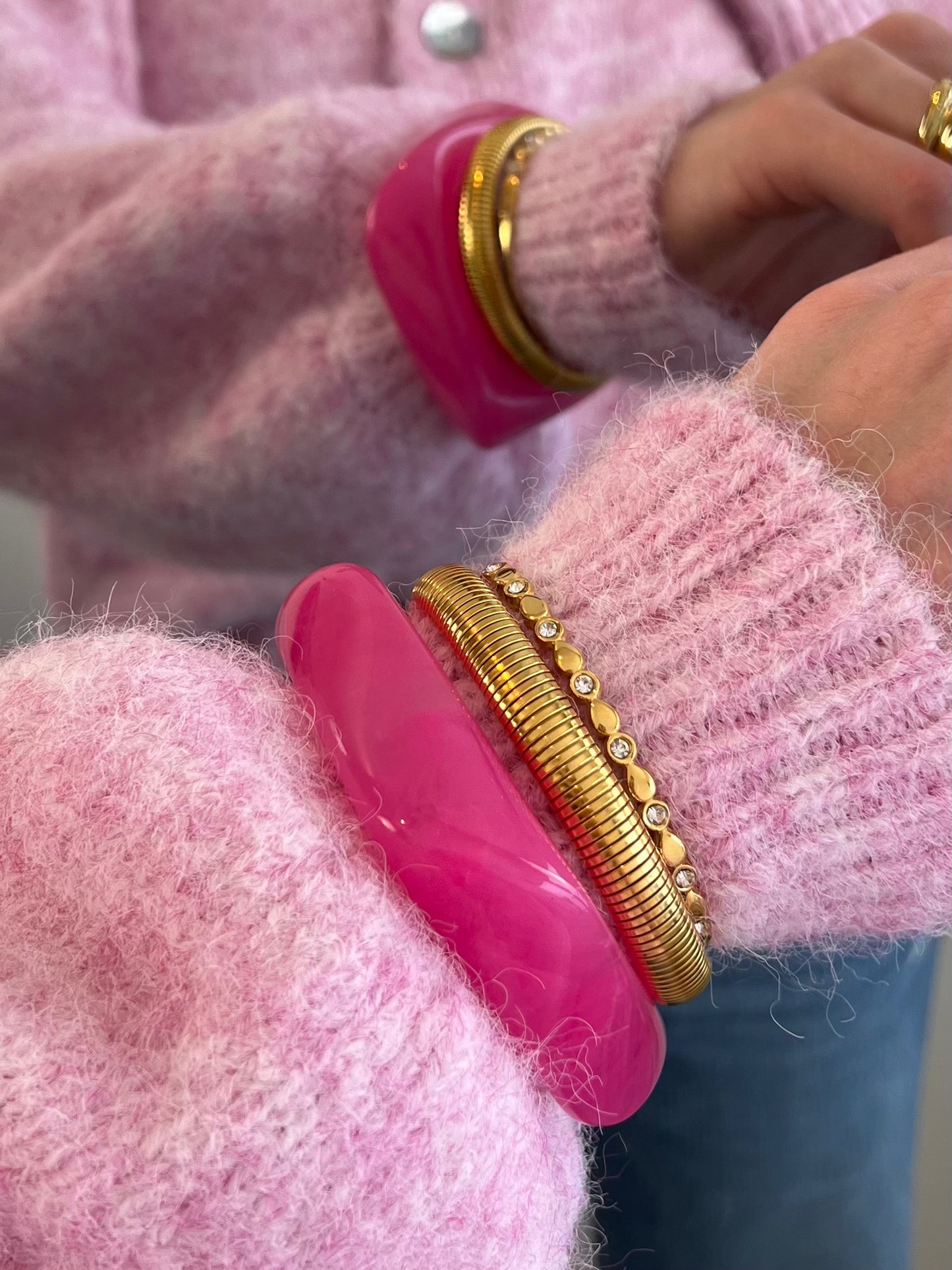 Acryl bangle hard roze