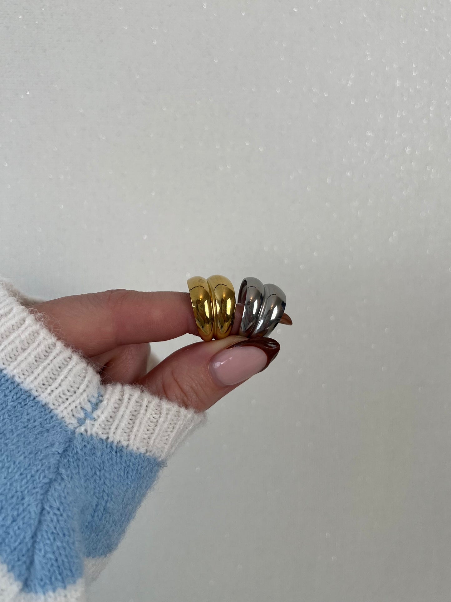 Ring 2 bubbles
