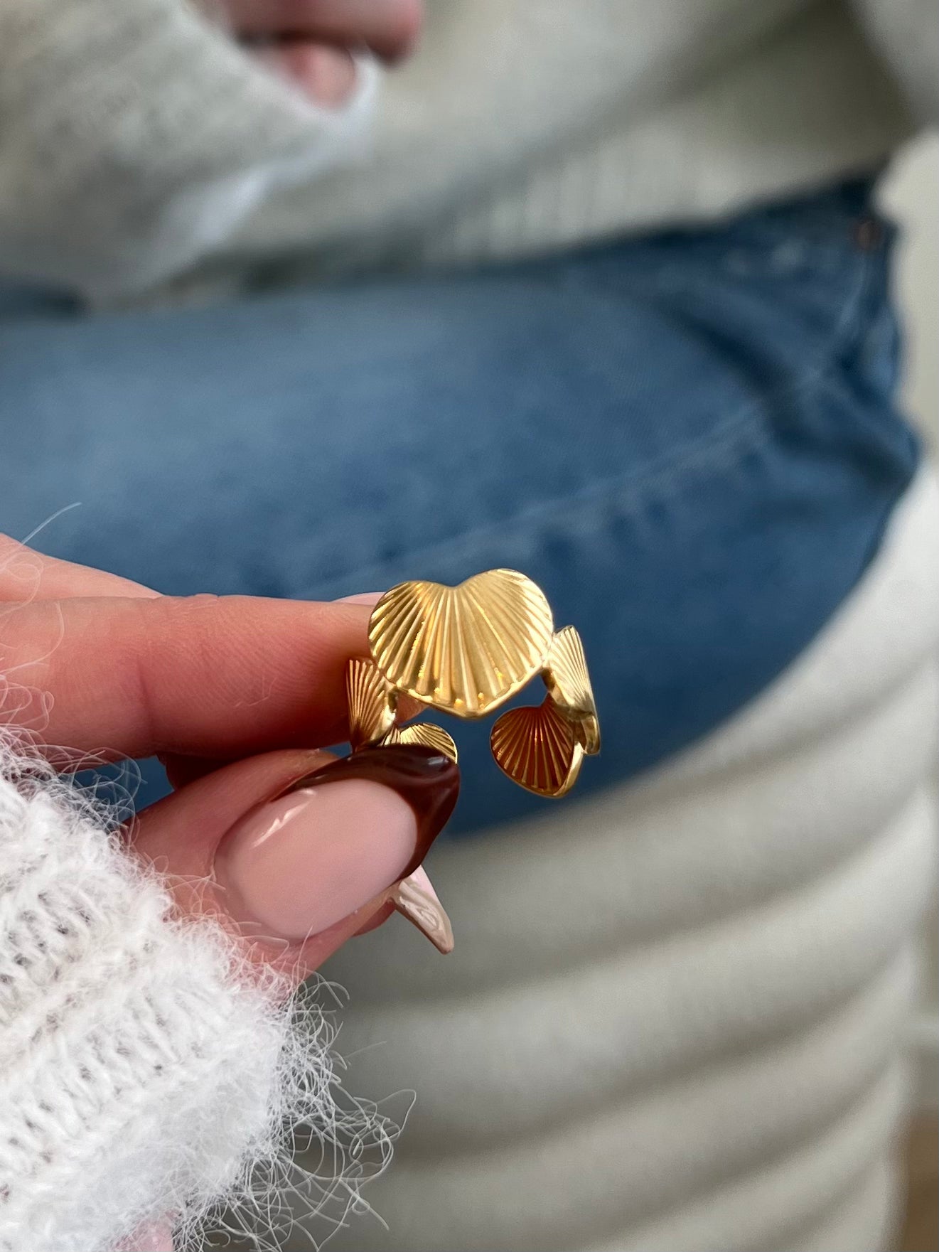 Ring heart with lines