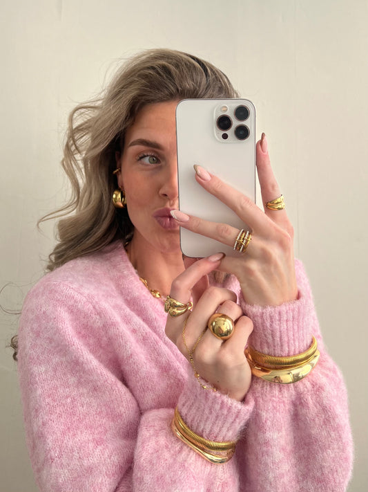 Four rings connected with strass