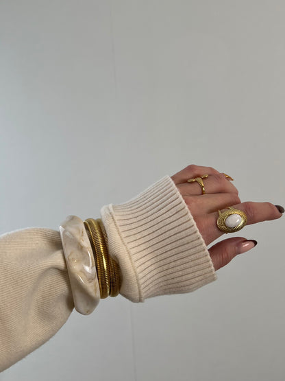 Acryl bangle gedraaid