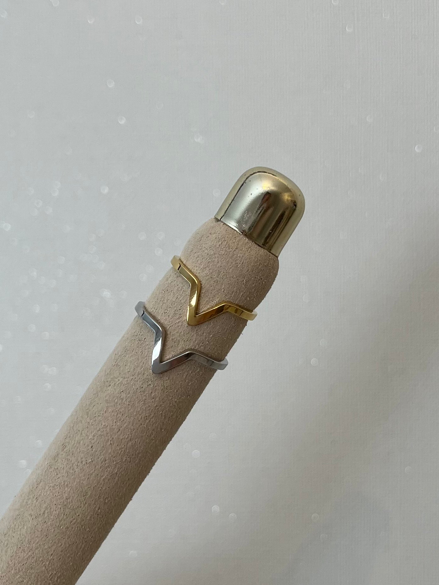 Ring little V