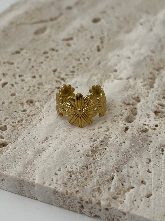 Ring rondom zonnebloemetjes