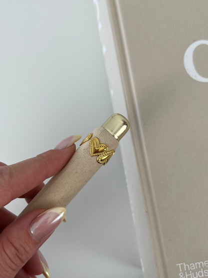 Ring hartjes ondersteboven