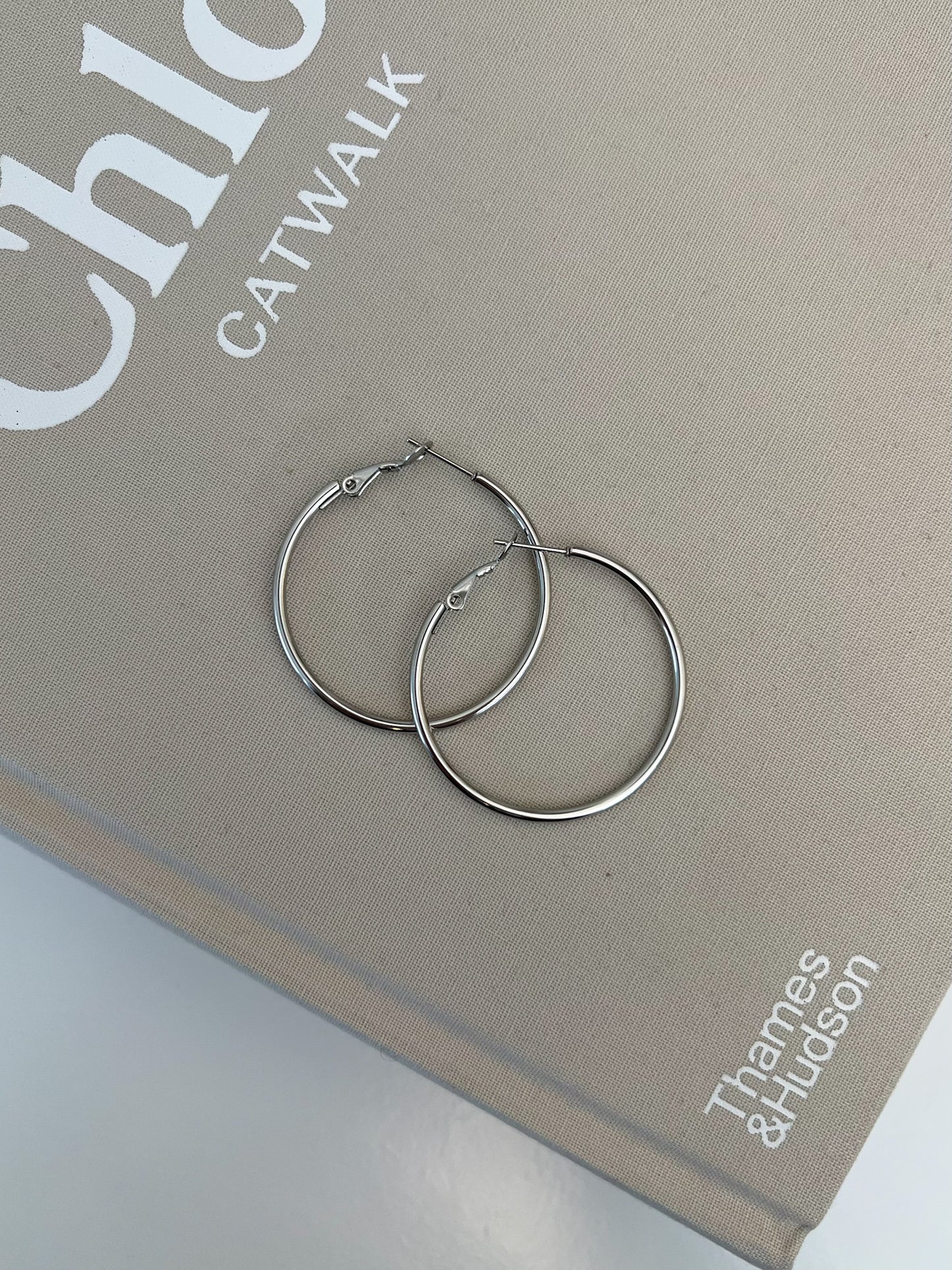 Thin hoop oorbellen 30mm