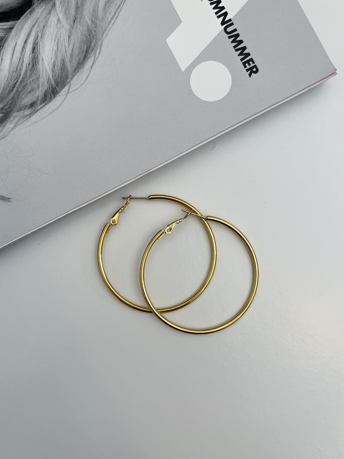 Thin hoop oorbellen 50mm