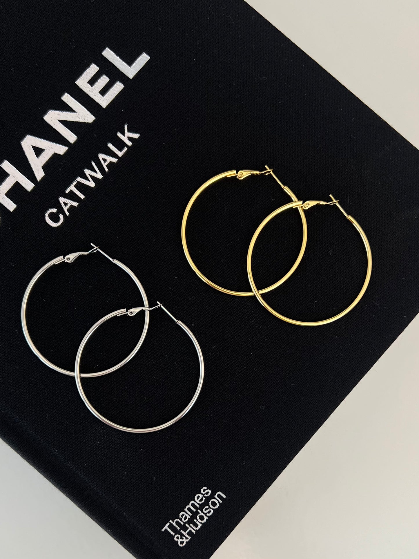 Thin hoop oorbellen 60mm