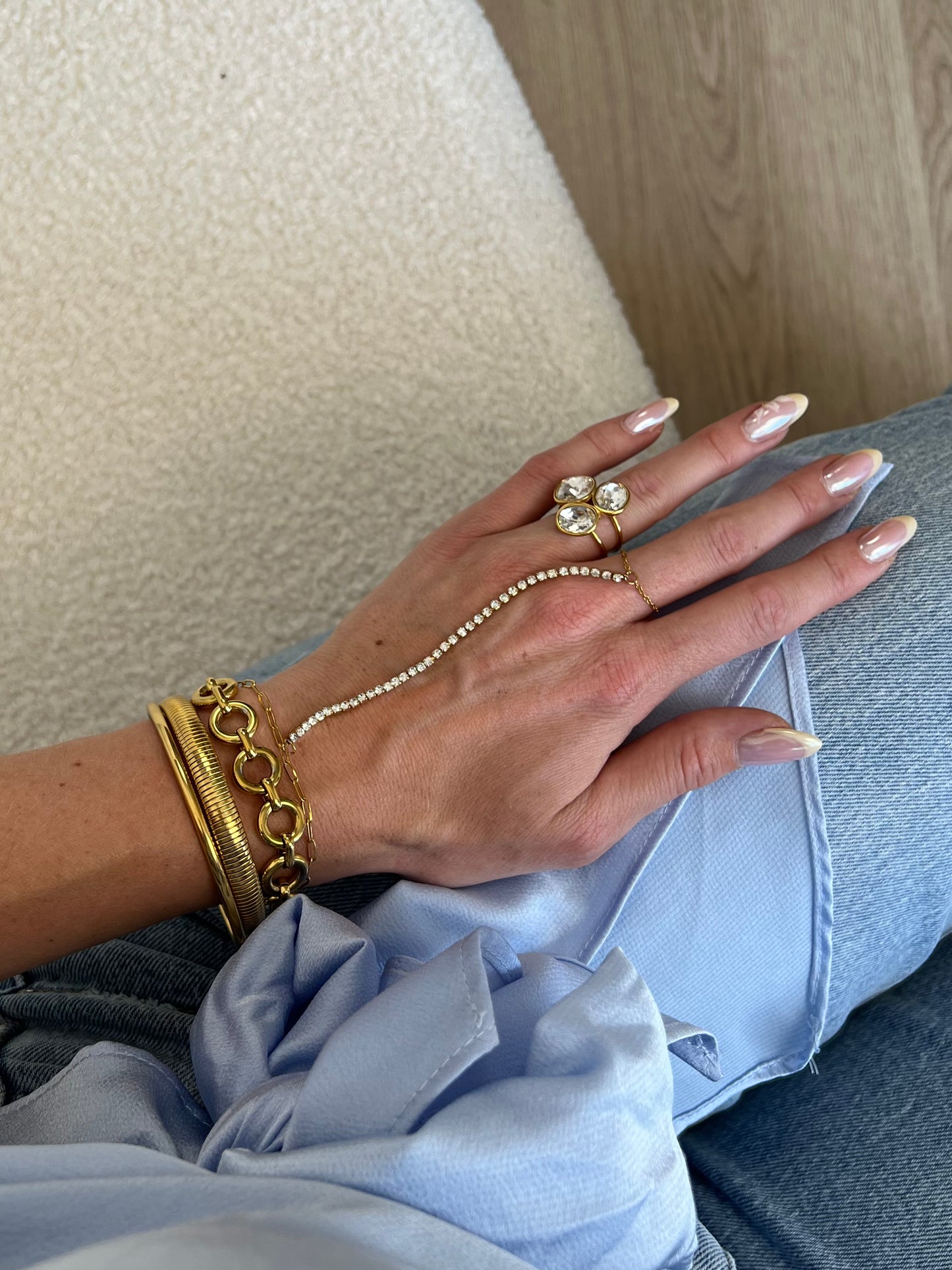 Hand chain only diamonds