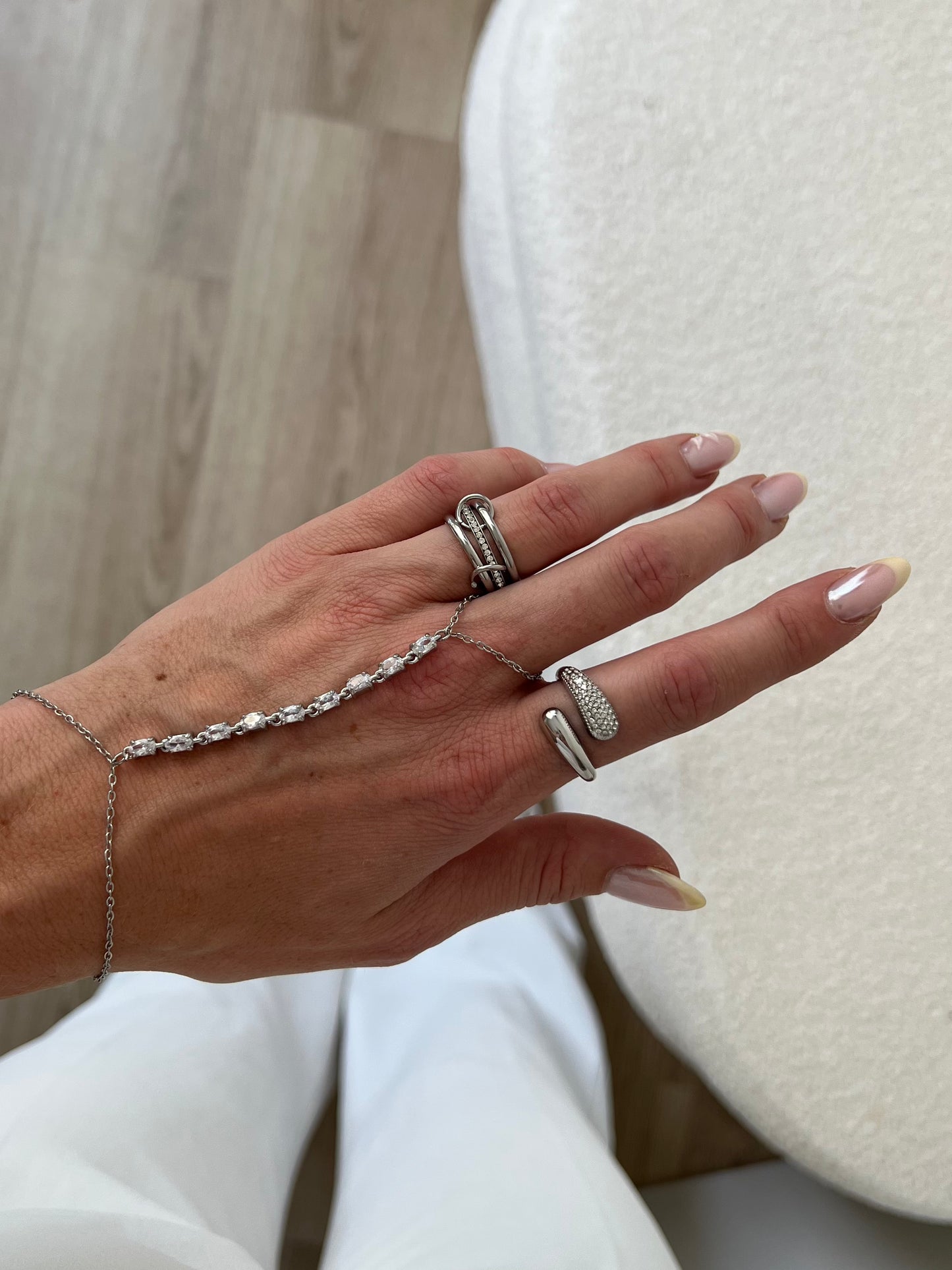 Hand chain full strass