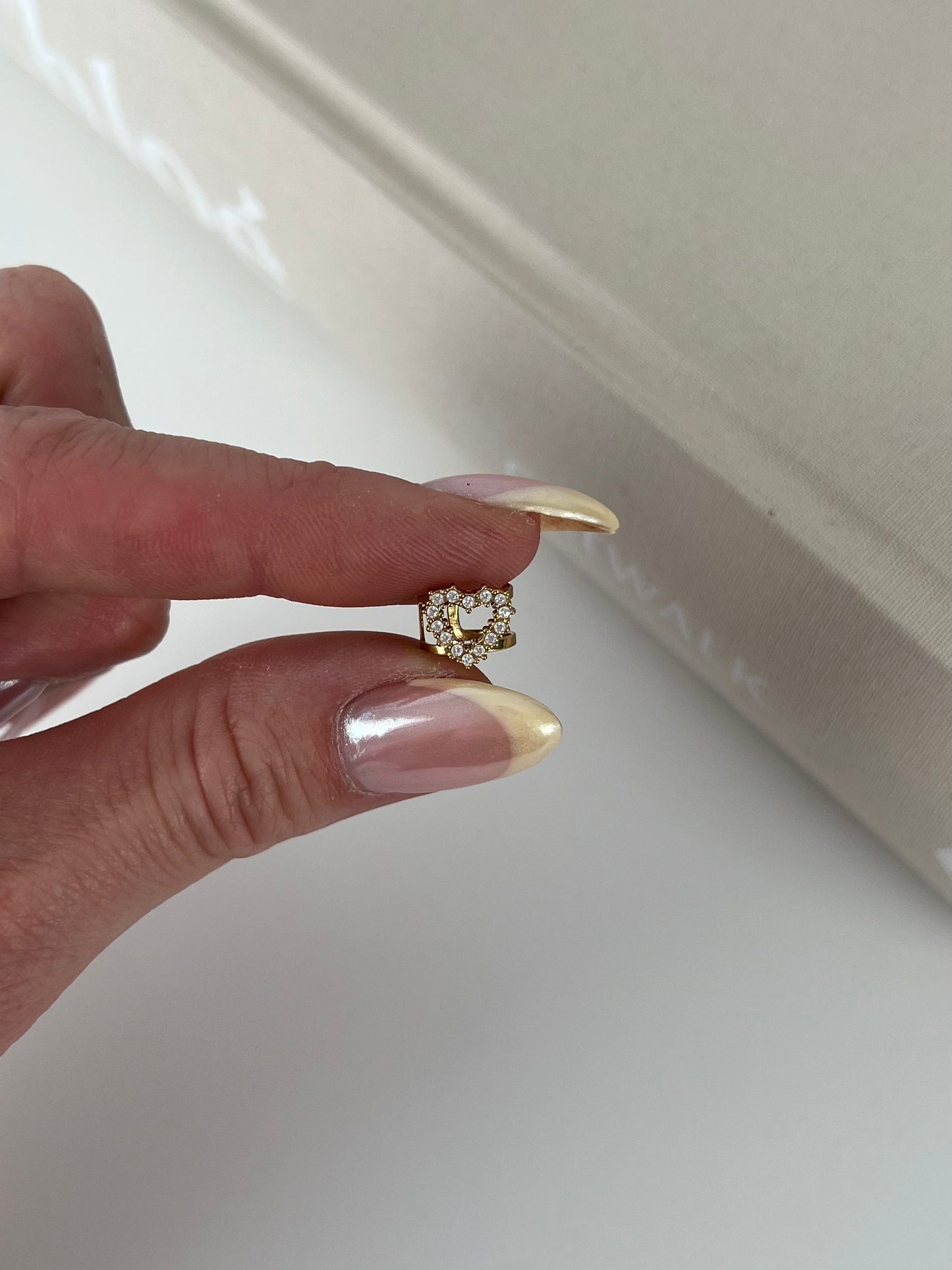 Earcuff strass hartje