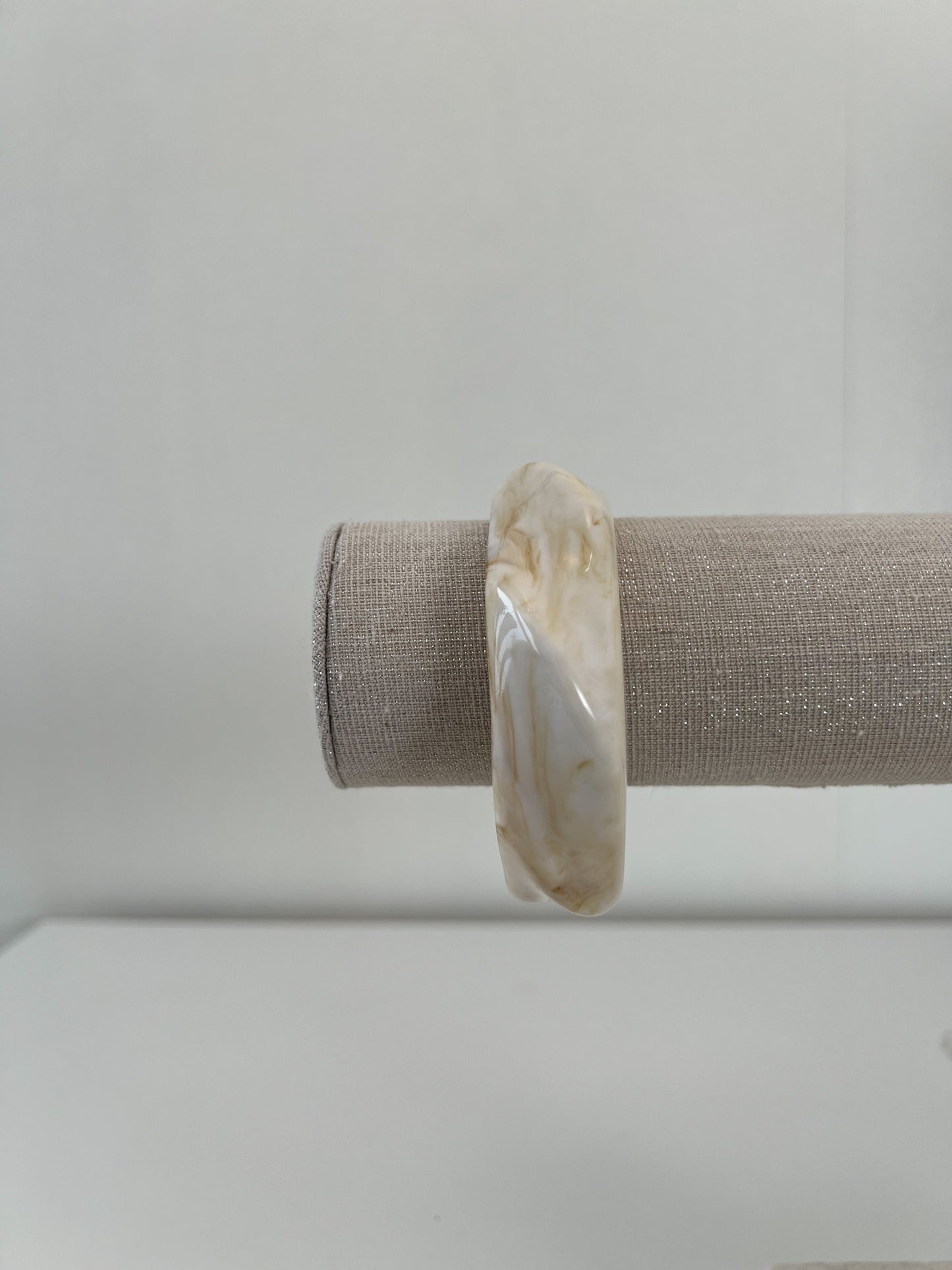 Acryl bangle 'square'