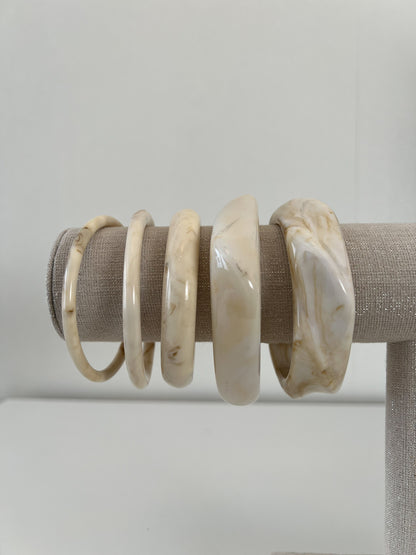 Acryl bangle 'square'