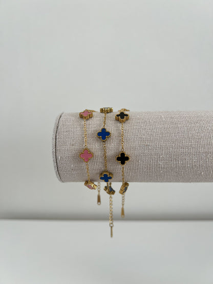 Armband gekleurde klavers