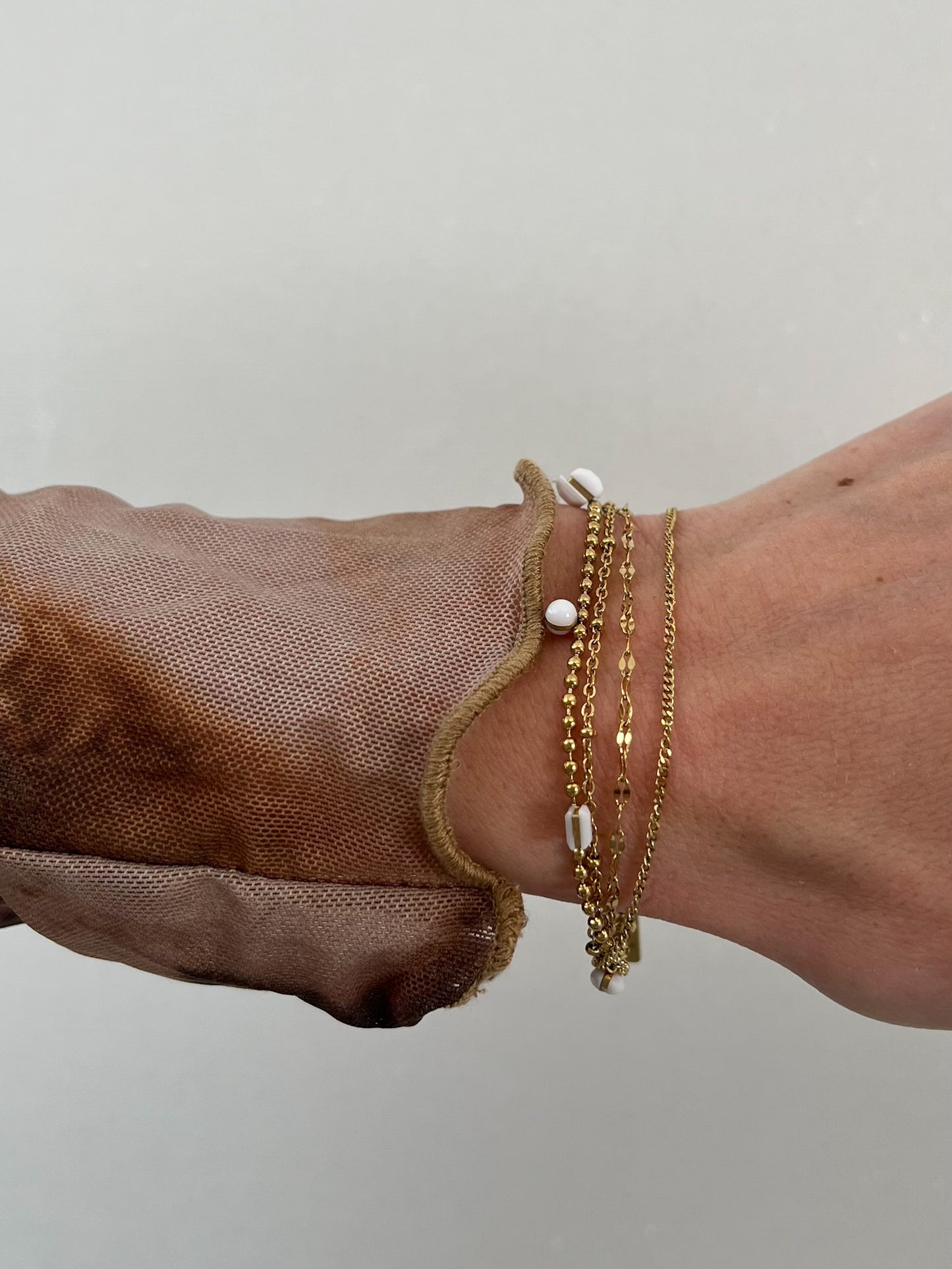 Armband meerdere laagjes met kleuren steentjes